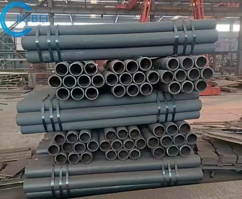 Q235 Kullanıma dayanıklı alaşımlı malzeme ile kaplanmış metal boru Uzunluk aralığı 1m - 12m İsteğe göre